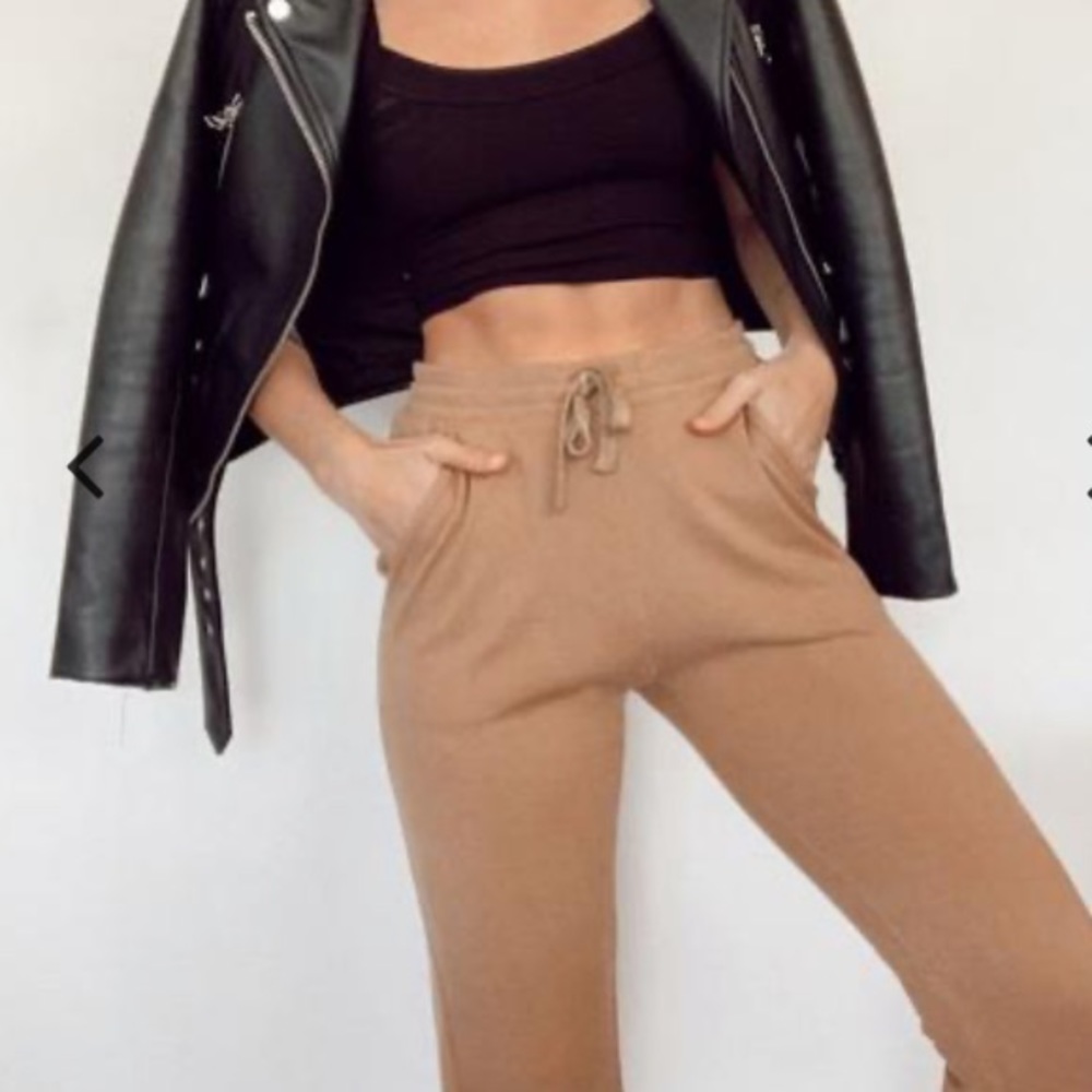 Luna B Essentials Jogger